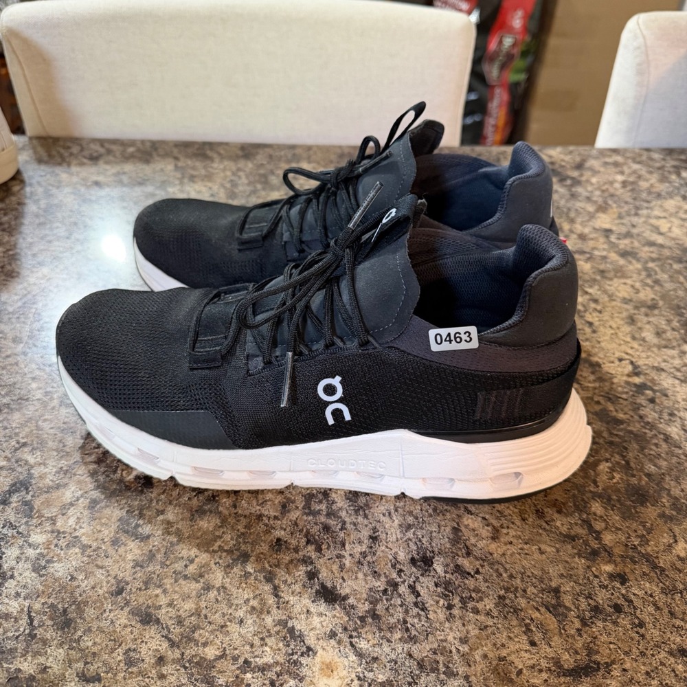 On Cloudnova Black White Running Shoes Womens Size 10 26.99113 Swiss Engineering